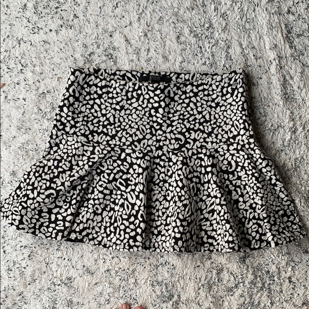 Guess mini skirt!